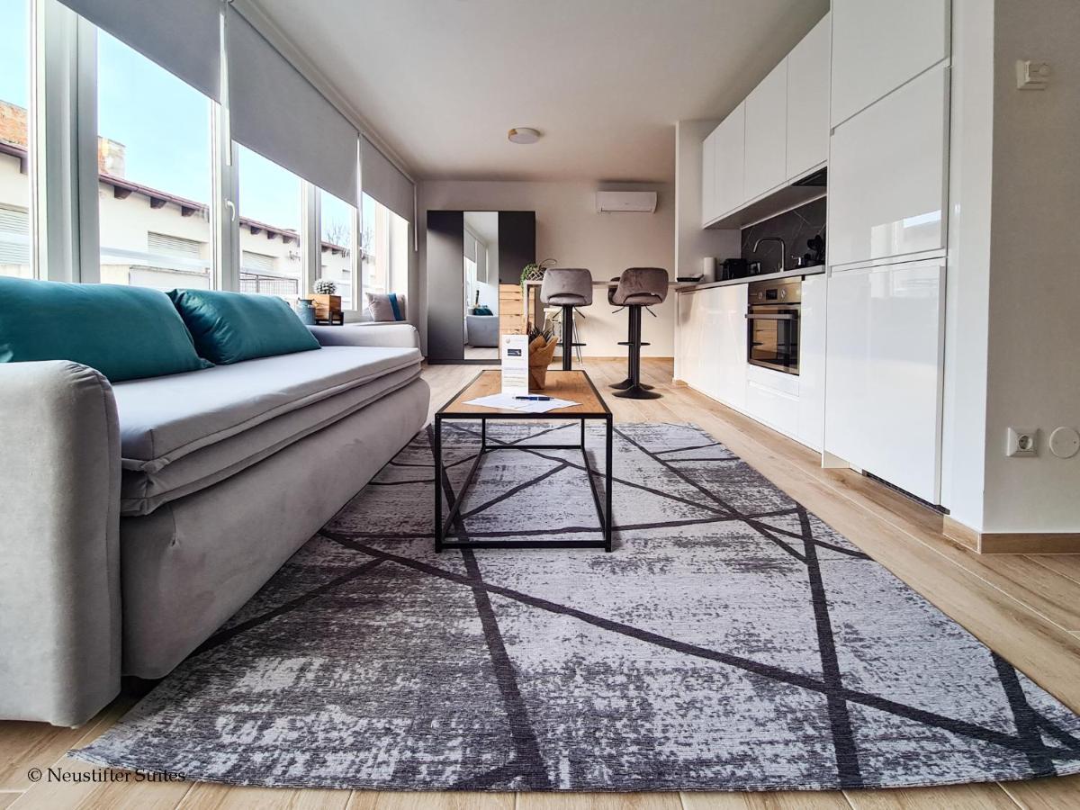 St Antoni Suite2 Stilvolle Ferienwohnung Mit Parkplatz In Eisenstadt Dış mekan fotoğraf