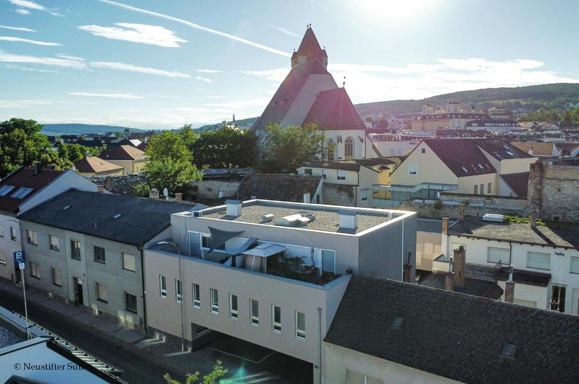 St Antoni Suite2 Stilvolle Ferienwohnung Mit Parkplatz In Eisenstadt Dış mekan fotoğraf